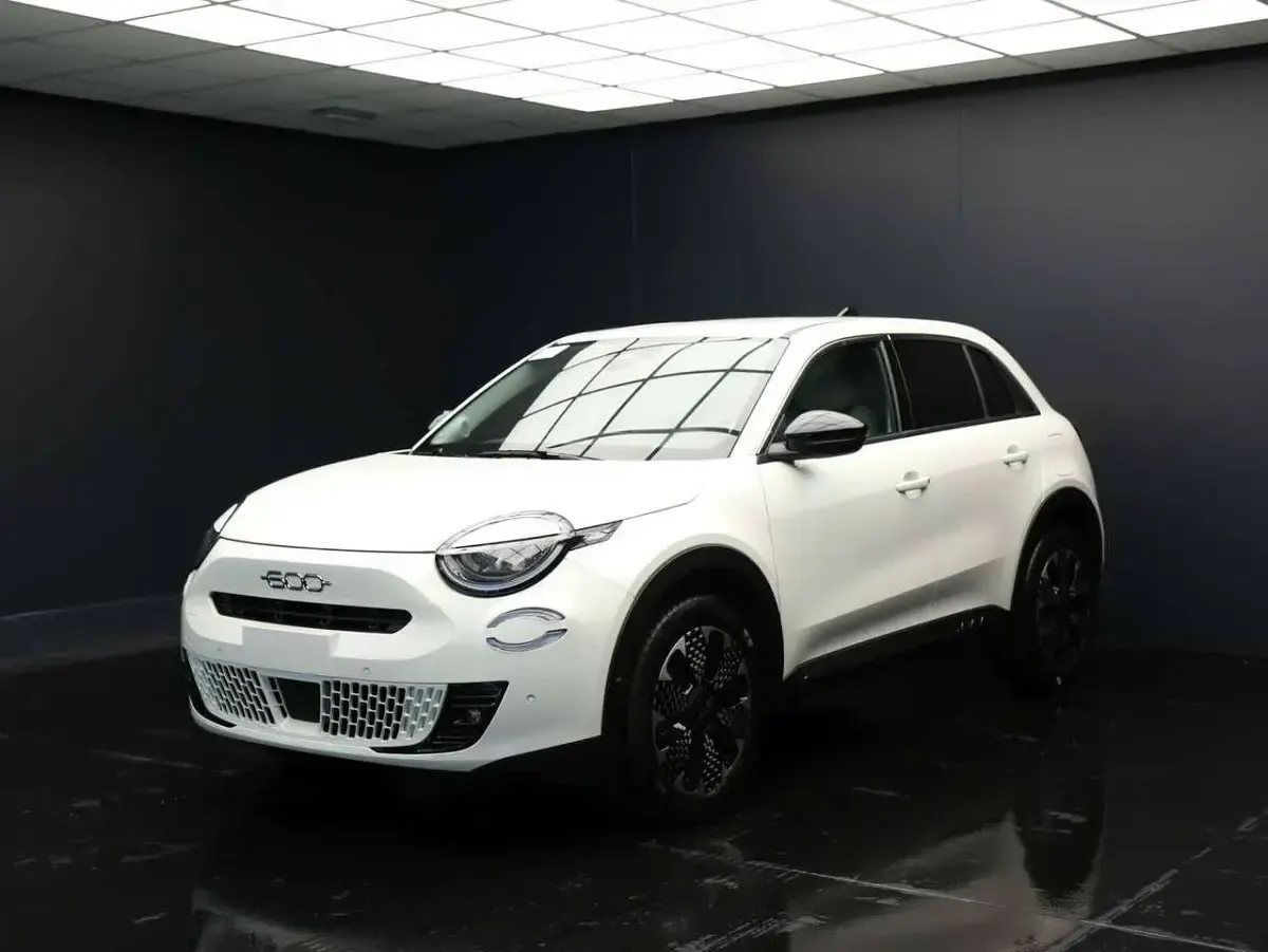 Nuova Fiat 600 La Prima 145 CV (106 kW) 2025 Bianco SUV