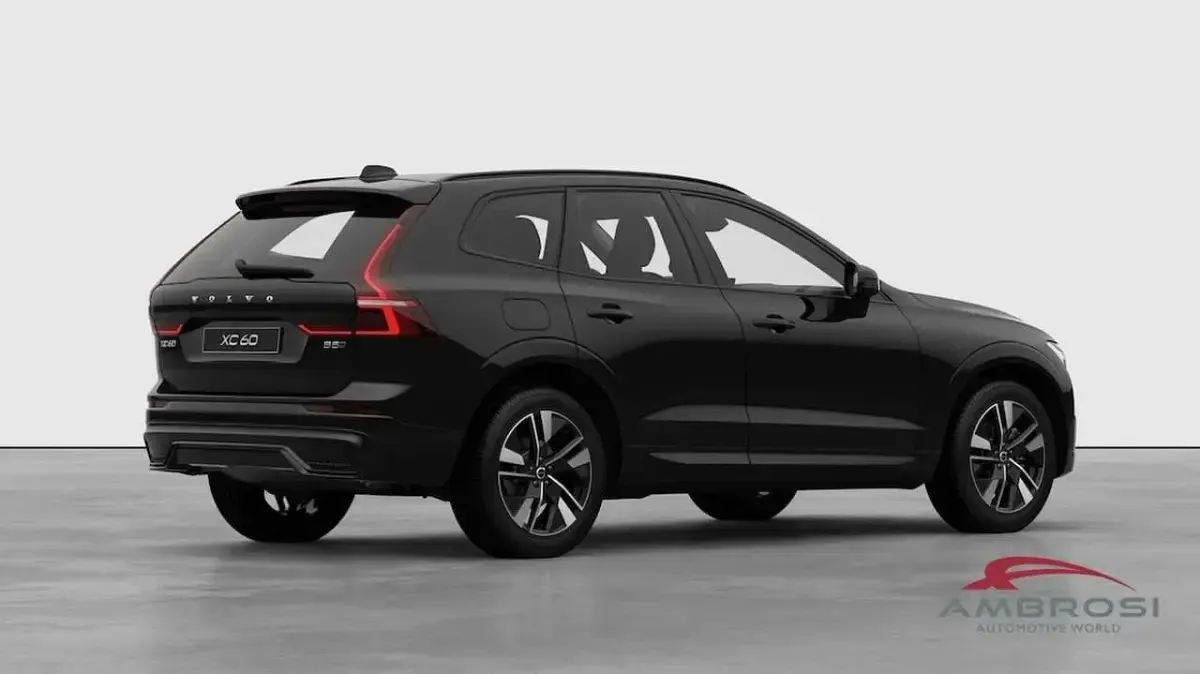 Nuova Volvo XC60 Plus 250 CV (183 kW) 2026 Bluazzurro SUV