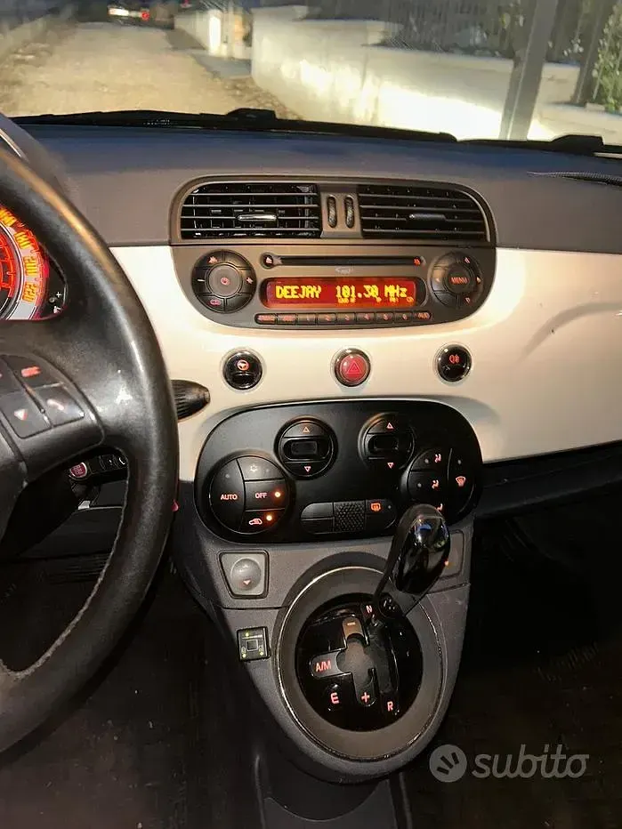 Begagnad Fiat 500 Lounge 69 HK (50 kW) 2015 Vit Cab