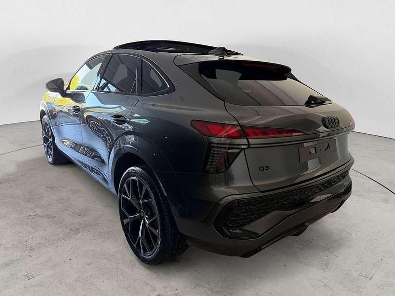 Nuova Audi Q3 S-Line 150 CV (110 kW) 2026 Grigio SUV