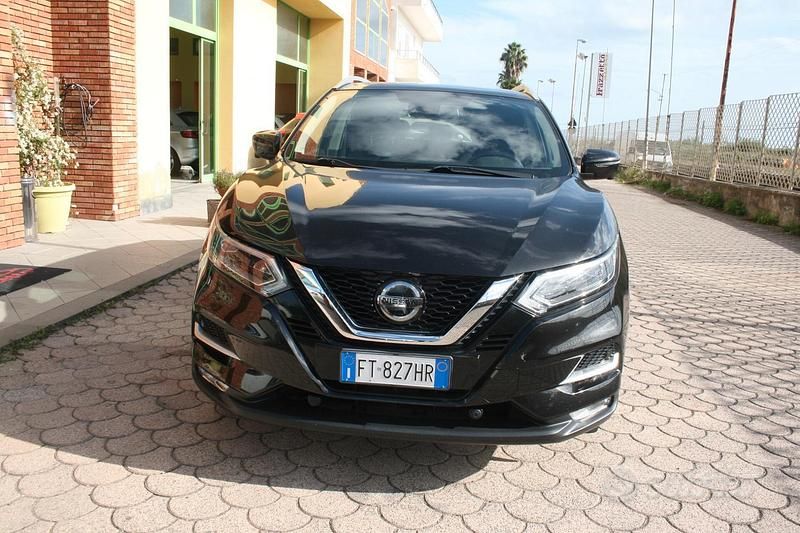 Nero Usata 2018 Nissan Qashqai Tekna SUV | 15.500 € (Buon prezzo) - Immagine 1/4