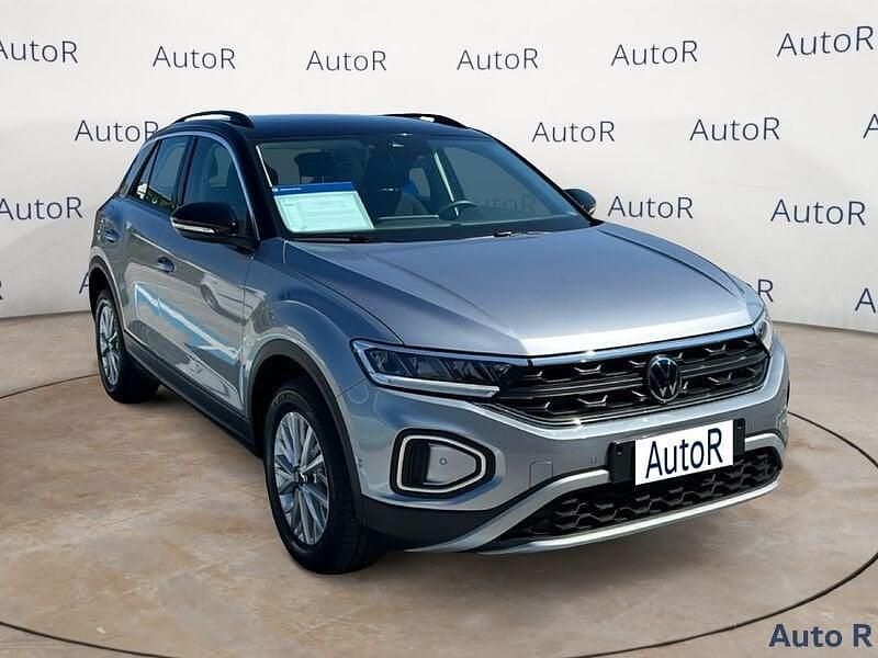 Begagnad VW T-Roc Life 150 HK (110 kW) 2025 Silver SUV