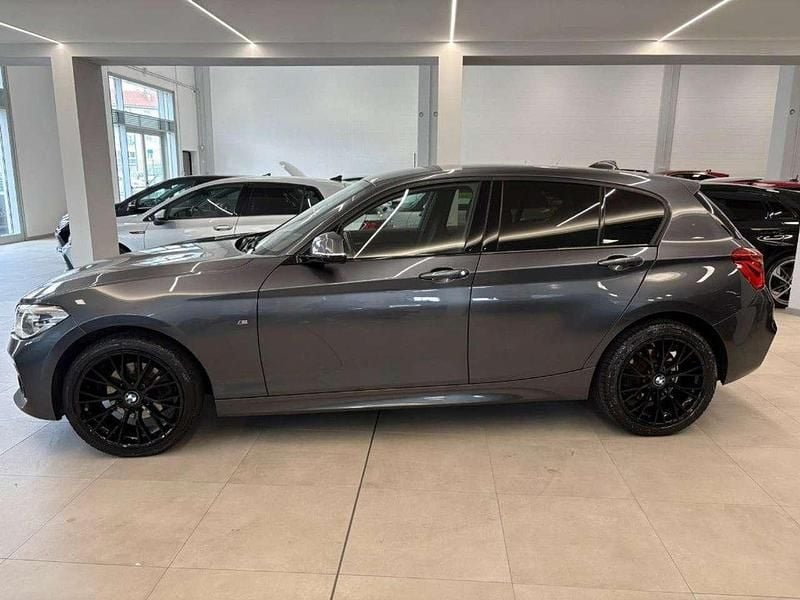 Usata BMW 120 M Sport 190 CV (139 kW) 2019 Grigio scuro Utilitaria