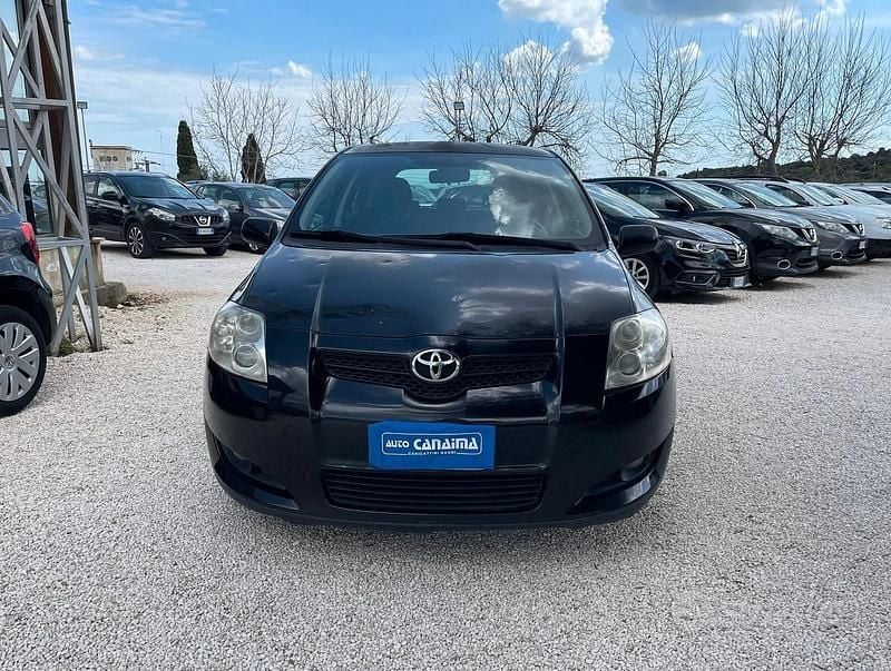 Usata Toyota Auris 126 CV (92 kW) 2008 Nero Utilitaria