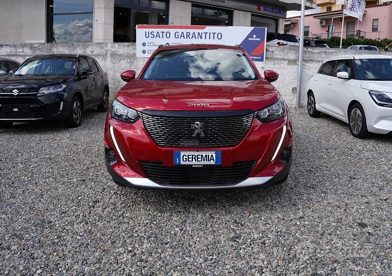 Usata Peugeot 2008 Allure 131 CV (96 kW) 2020 Rosso SUV
