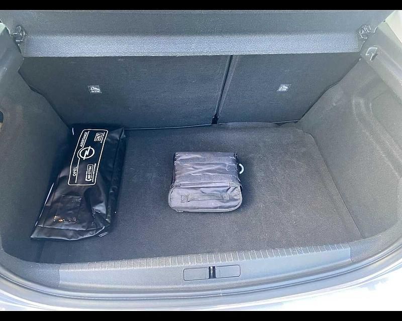 Usata Opel Corsa Elegance 101 CV (74 kW) 2021 Grigio Utilitaria