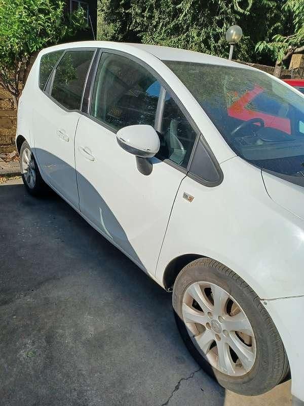 Usata 2012 Opel Meriva Club Monovolume | 700 € (Super prezzo) - Immagine 1/2