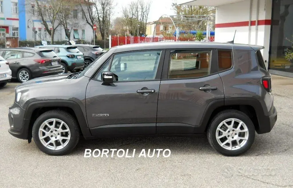 Usata Jeep Renegade Limited 131 CV (96 kW) 2023 Grigio SUV