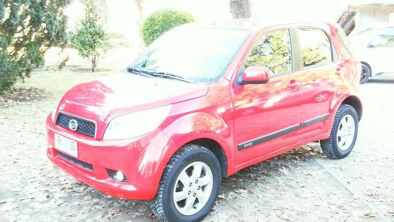 Rosso Usata 2009 Daihatsu Terios SUV | 10.400 € (Molto cara) - Immagine 1/4