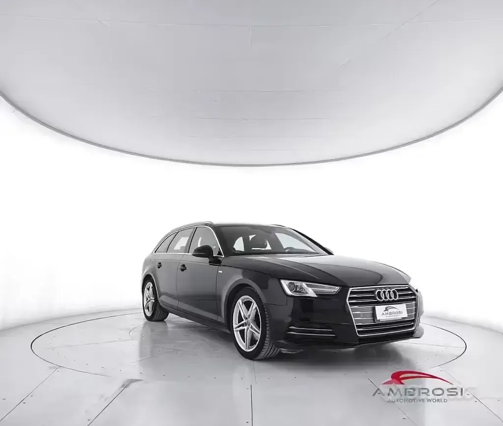 Occasion Audi A4 Business 150 PK (110 kW) 2018 Zwart Stationwagen