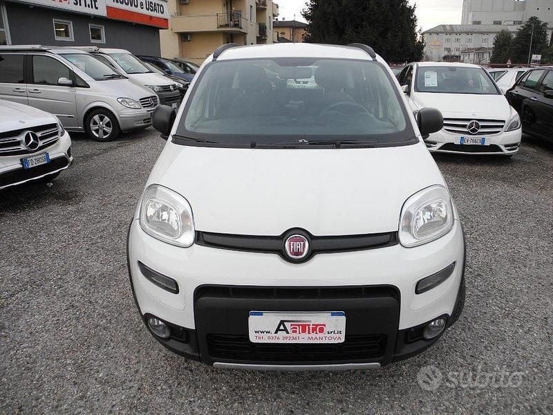 Usata Fiat Panda 4x4 S 95 CV (69 kW) 2018 Bianco Utilitaria