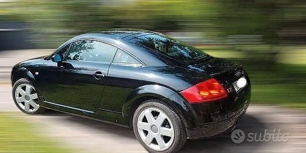 Begagnad Audi TT 179 HK (131 kW) 2001 Svart Sportkupé