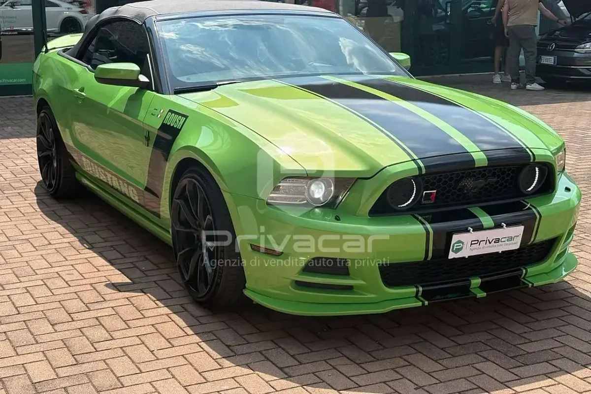 Usata Ford Mustang Premium 309 CV (227 kW) 2013 Verde Cabrio