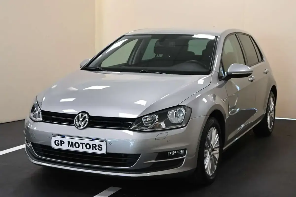 Usata VW Golf VII Comfortline 110 CV (80 kW) 2015 Argento Berlina