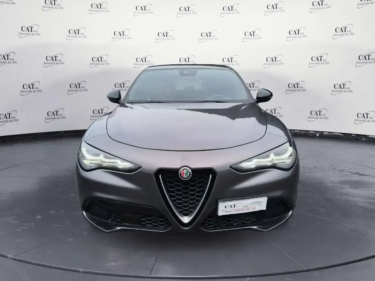 Usata Alfa Romeo Stelvio Super 209 CV (153 kW) 2023 Grigio SUV