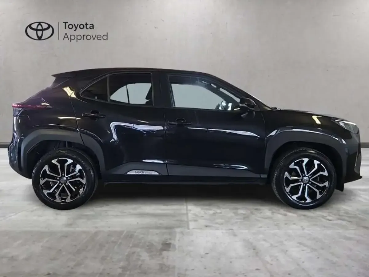 Usata Toyota Yaris Cross Trend 116 CV (85 kW) 2021 Black met SUV