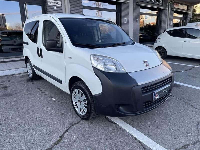 Usata Fiat Qubo Trekking 77 CV (56 kW) 2015 Bianco Monovolume