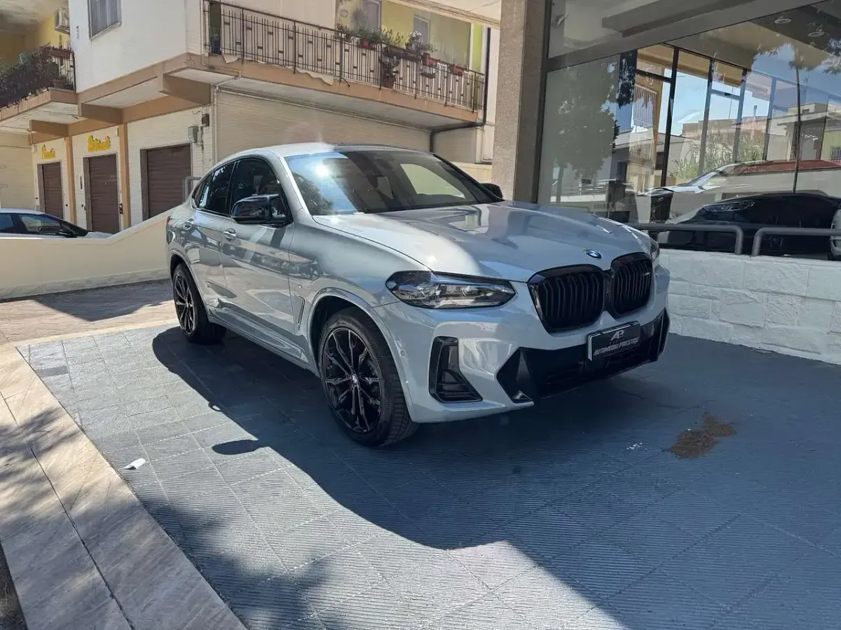 Usata BMW X4 M Sport 340 CV (250 kW) 2024 Grigio SUV