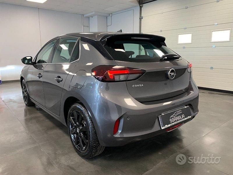 Usata Opel Corsa Edition 102 CV (75 kW) 2020 Gray Utilitaria
