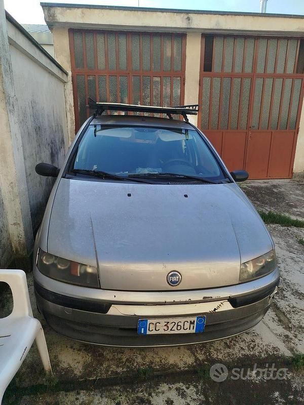 Usata Fiat Punto 80 CV (58 kW) 2002 Grigio Utilitaria