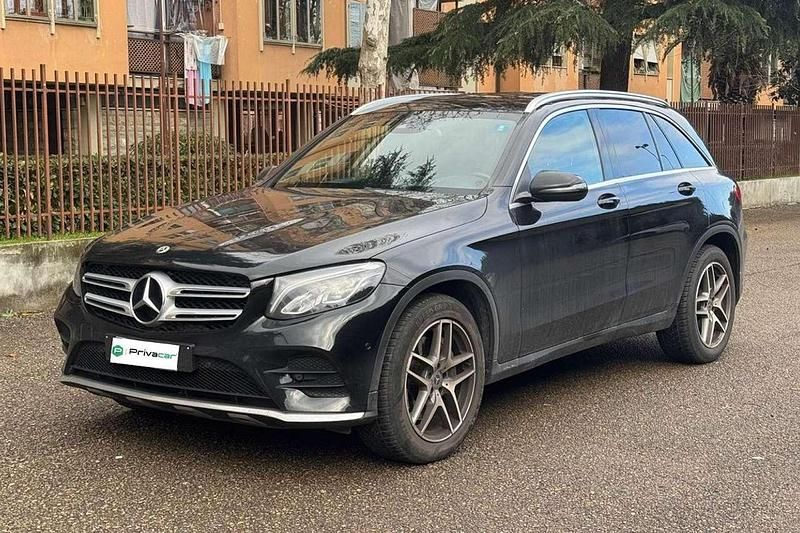 Usata Mercedes GLC220 Premium Plus 194 CV (142 kW) 2019 Nero Station wagon