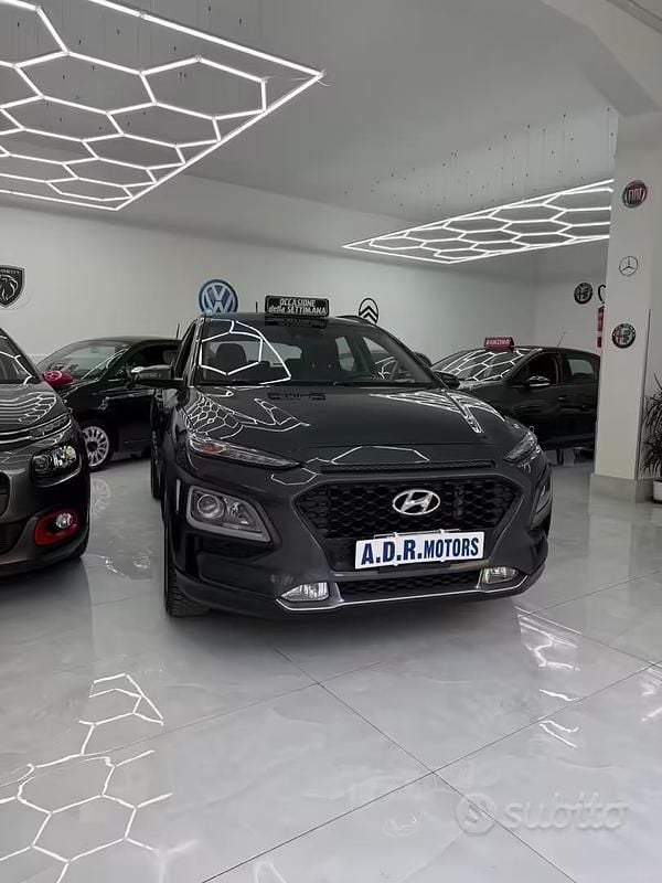 Usata Hyundai Kona 115 CV (84 kW) 2019 Grigio SUV