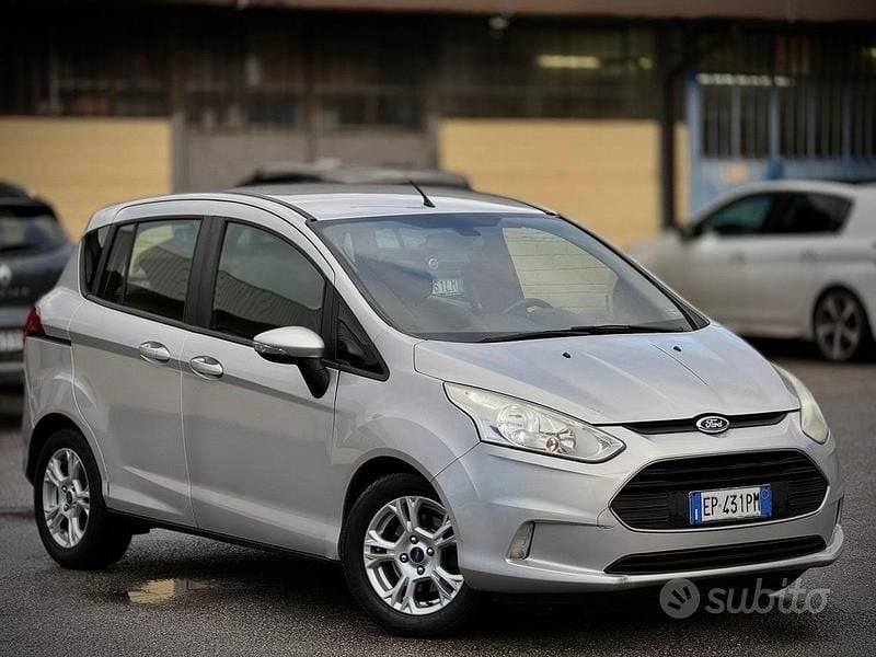Begagnad Ford B-MAX Titanium 100 HK (73 kW) 2013 Grå Minibuss