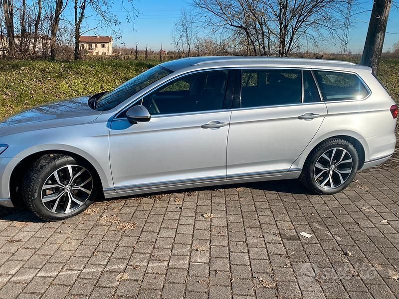 Usata VW Passat Executive 150 CV (110 kW) 2016 Grigio Station wagon