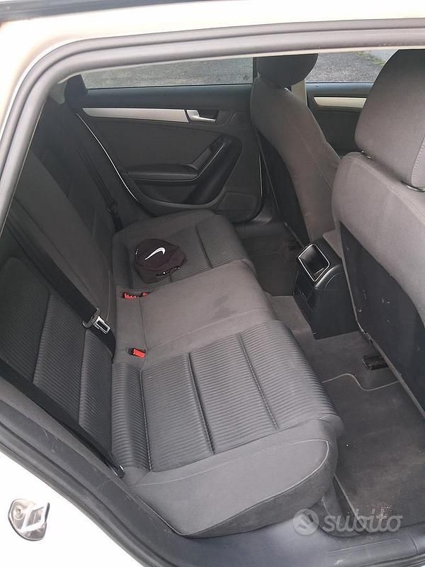 Usata Audi A4 143 CV (105 kW) 2010 Bianco Station wagon