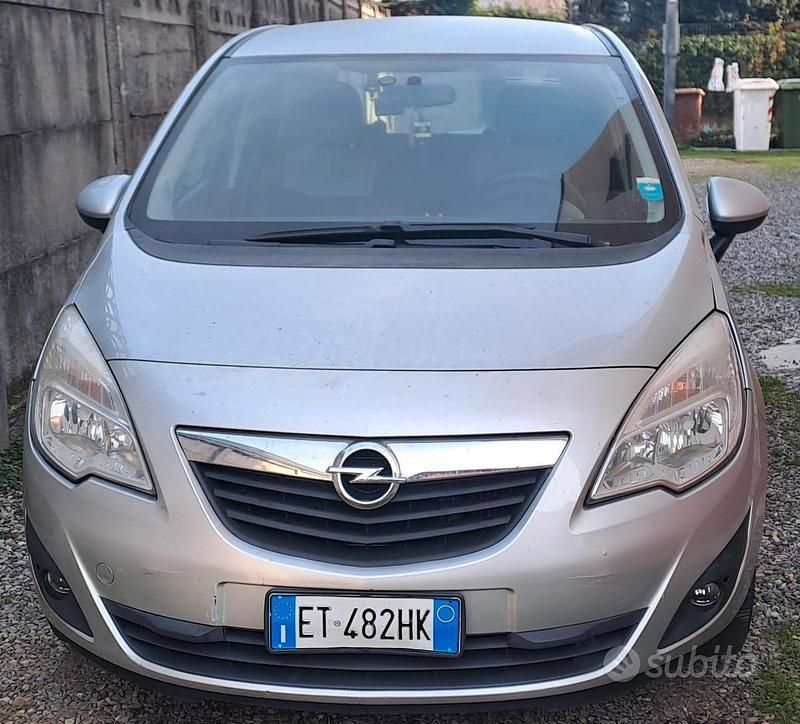 Usata Opel Meriva Cosmo 120 CV (88 kW) 2013 Grigio Monovolume