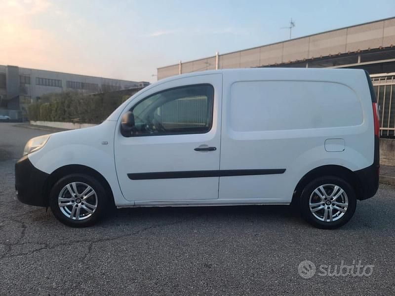 Usata Renault Kangoo 75 CV (55 kW) 2015 Bianco Monovolume