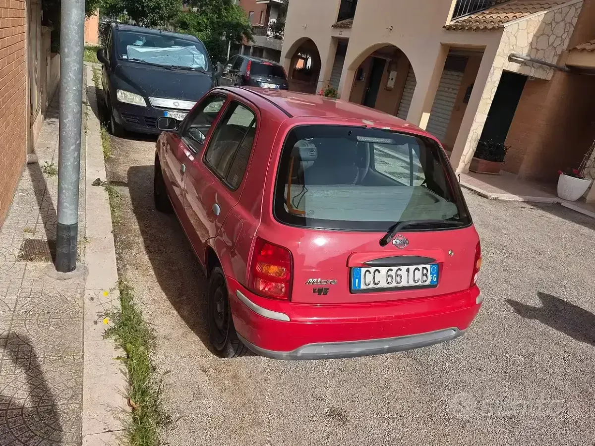 Usata Nissan Micra 60 CV (44 kW) 2002 Rosso Utilitaria