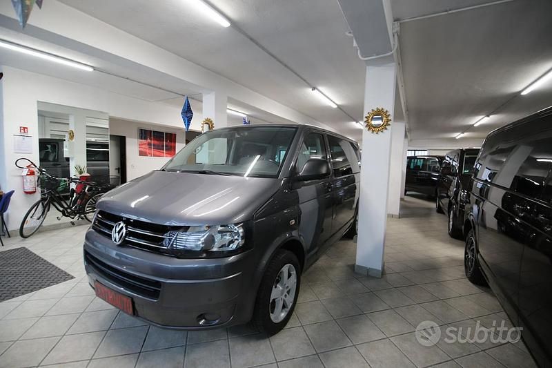 Usata VW T5 140 CV (102 kW) 2011 Grigio Furgone