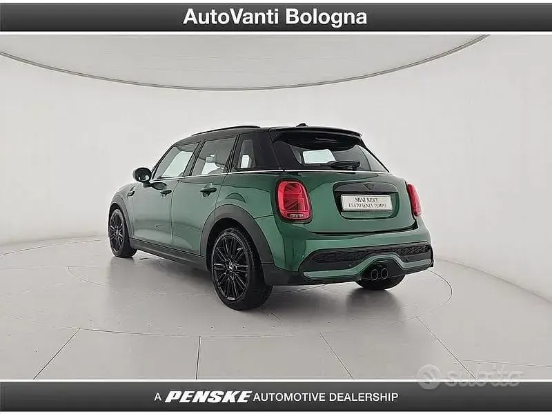 Usata Mini Cooper S 178 CV (130 kW) 2023 Verde Utilitaria