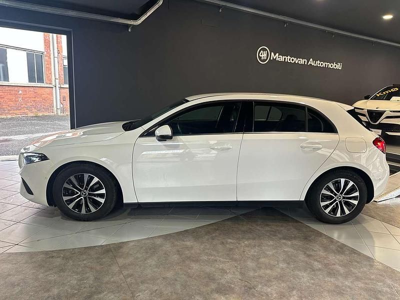 Usata Mercedes A180 Advanced 116 CV (85 kW) 2024 Bianco Berlina
