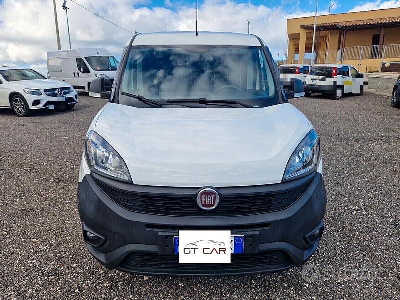 Usata Fiat Doblò S 105 CV (77 kW) 2020 Bianco Monovolume