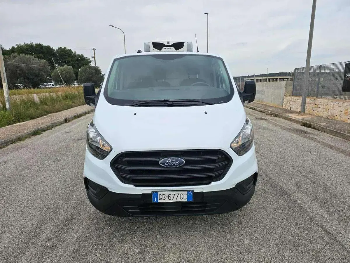 Usata Ford Transit Custom 107 CV (78 kW) 2020 Bianco Furgone