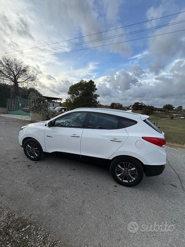 Bianco Usata 2014 Hyundai ix35 Comfort SUV | 5300 € (Super prezzo) - Immagine 1/4