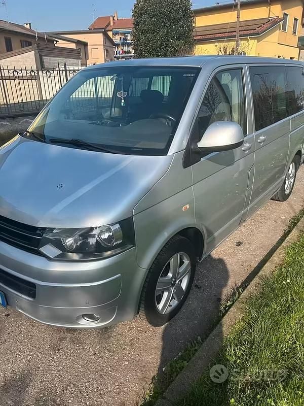 Usata VW Caravelle 2012 Monovolume