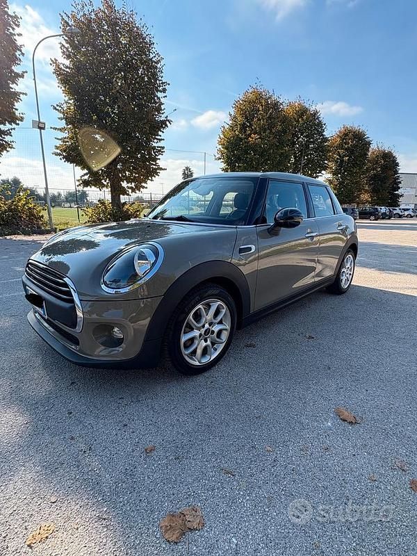 Verde Usata 2019 Mini ONE Due volumi | 12.800 € (Super prezzo) - Immagine 1/4