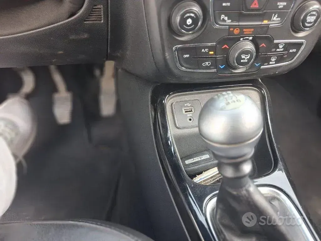 Usata Jeep Compass Limited 120 CV (88 kW) 2018 Grigio SUV