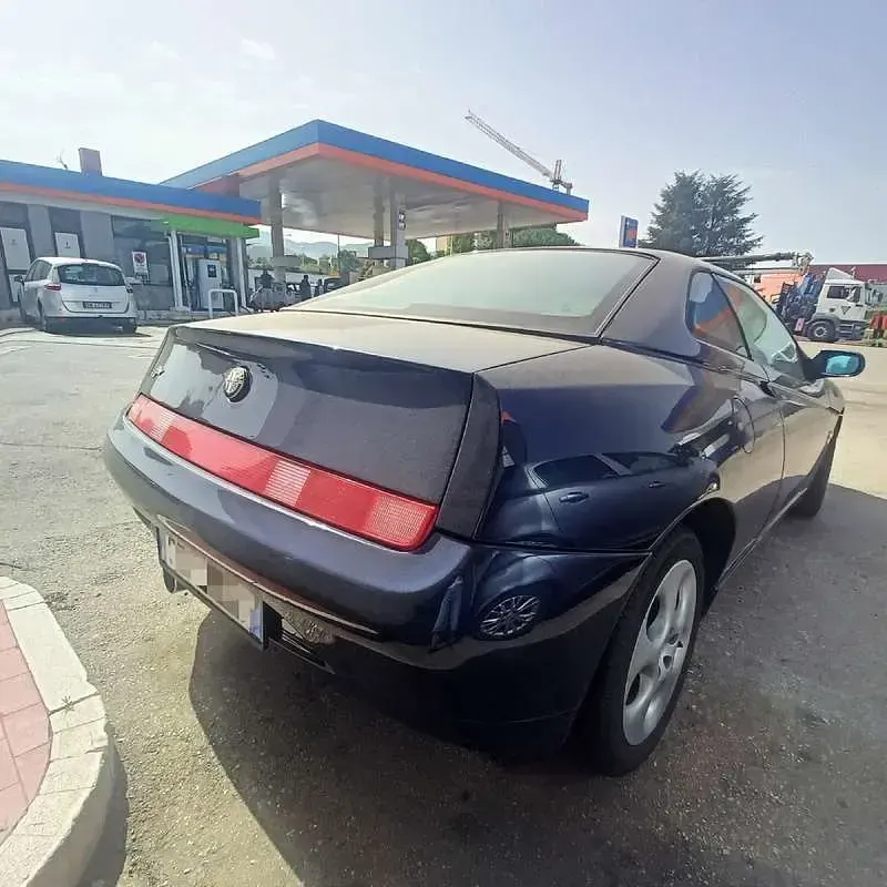 Usata Alfa Romeo GTV 144 CV (105 kW) 1999 Blu/azzurro Coupé
