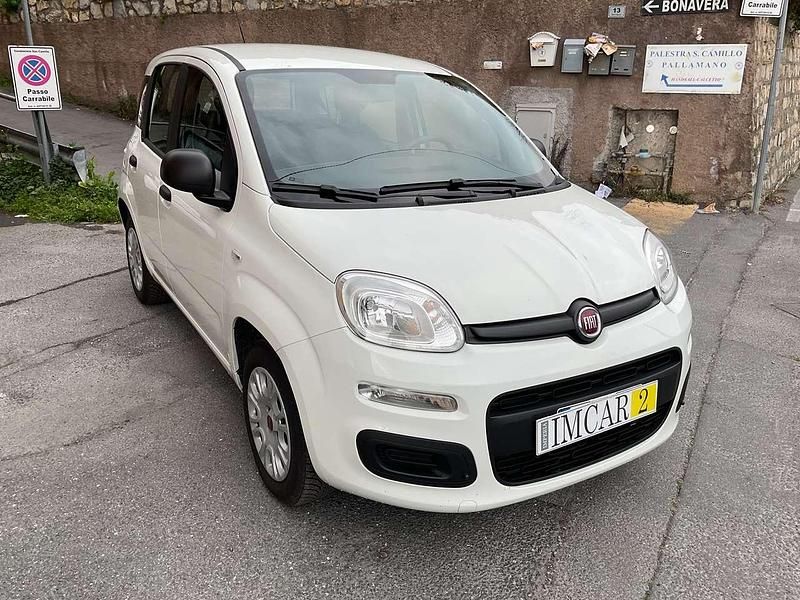Usata Fiat Panda Easy 69 CV (50 kW) 2020 Bianco gelato Utilitaria