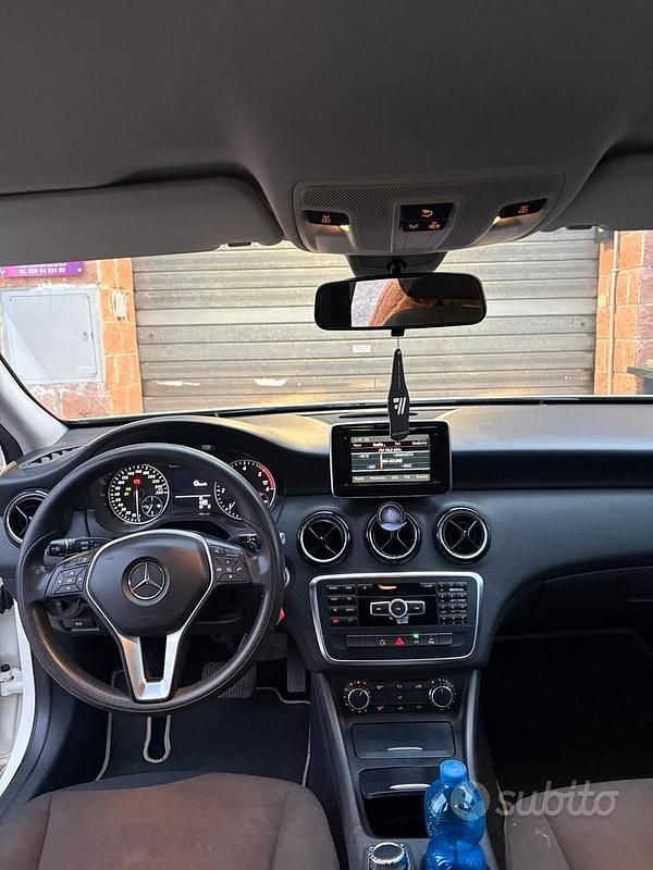 Usata Mercedes A180 Premium 2014 Bianco Berlina