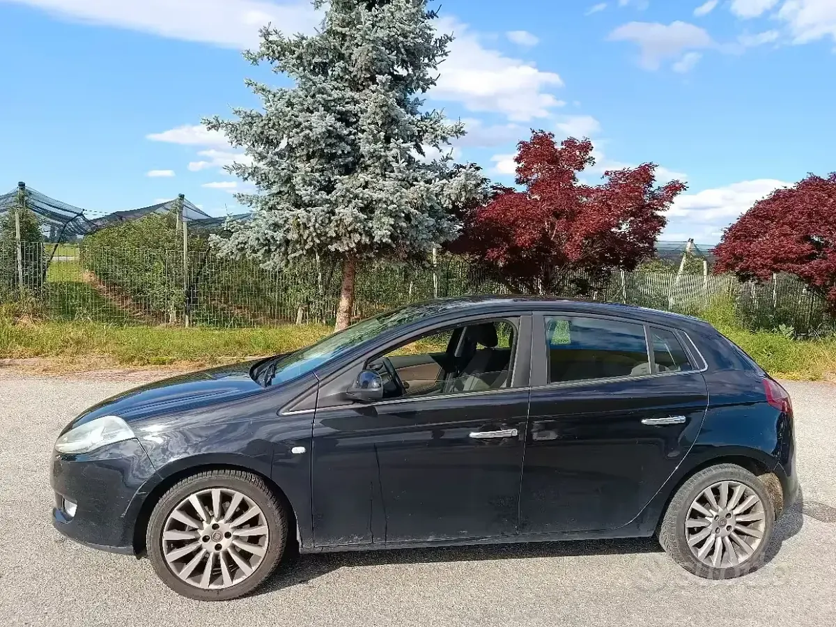 Usata Fiat Bravo 120 CV (88 kW) 2010 Utilitaria