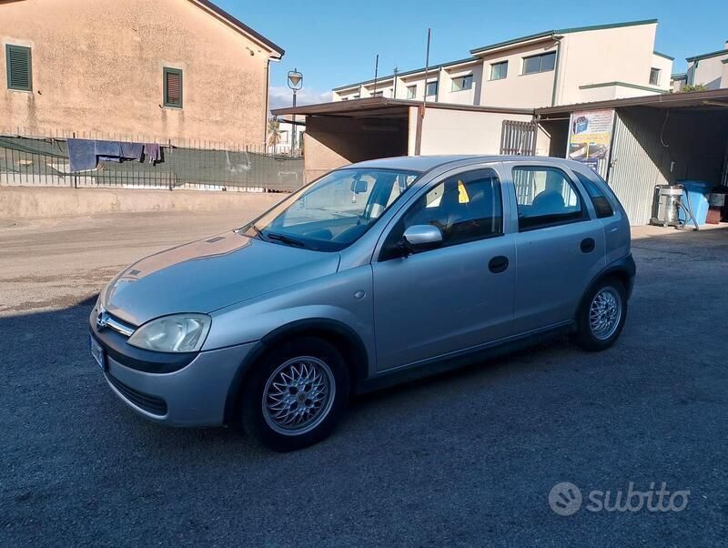 Usata Opel Corsa 75 CV (55 kW) 2003 Grigio Berlina