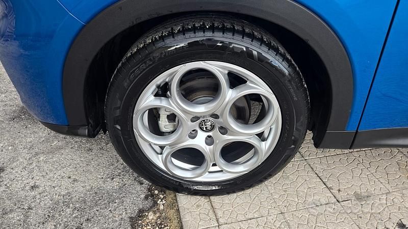 Usata Alfa Romeo Tonale Sprint 130 CV (95 kW) 2023 Blu SUV