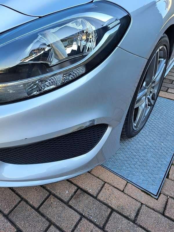 Usata Mercedes B180 Premium 109 CV (80 kW) 2016 Argento Monovolume