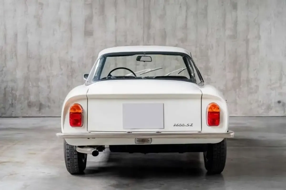 Usata Alfa Romeo 2600 Sprint 145 CV (106 kW) 1965 Bianco Coupé