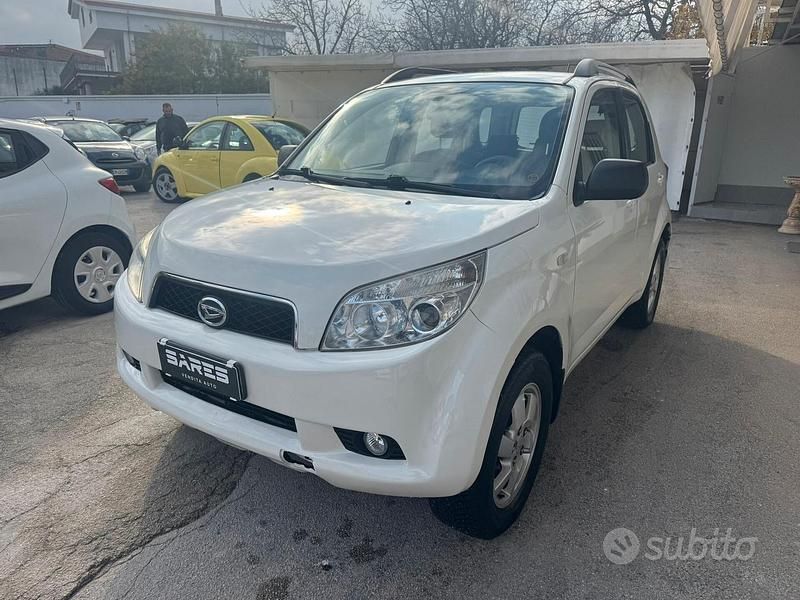 Usata Daihatsu Terios 86 CV (63 kW) 2008 Bianco SUV